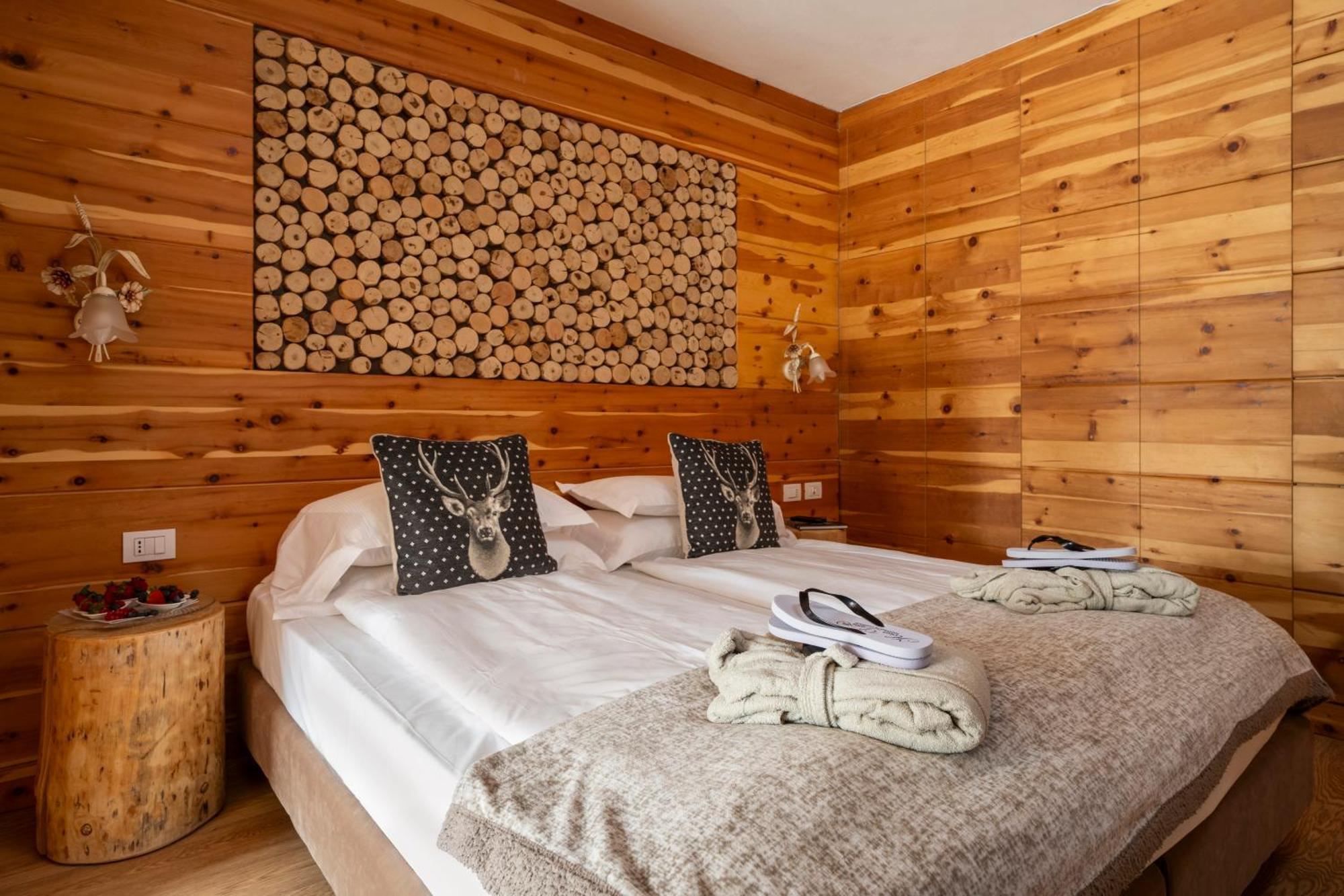 Hotel Dahu Madonna Eksteriør bilde