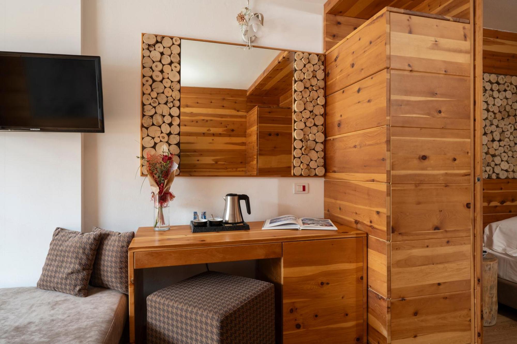 Hotel Dahu Madonna Eksteriør bilde