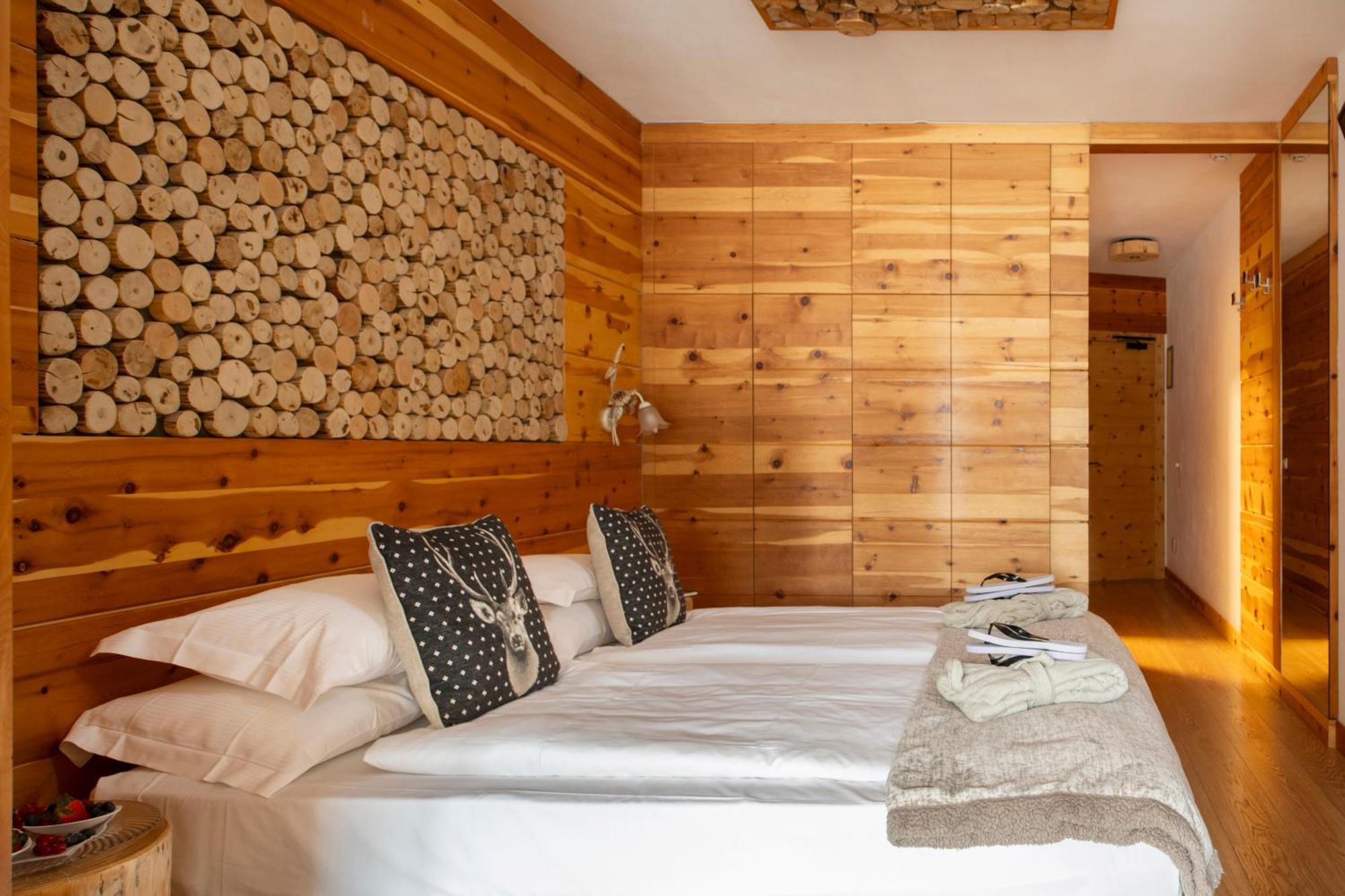 Hotel Dahu Madonna Eksteriør bilde